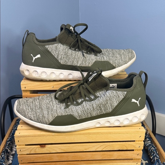 Puma Comfort Sneakers Size 13 - Picture 1 of 5